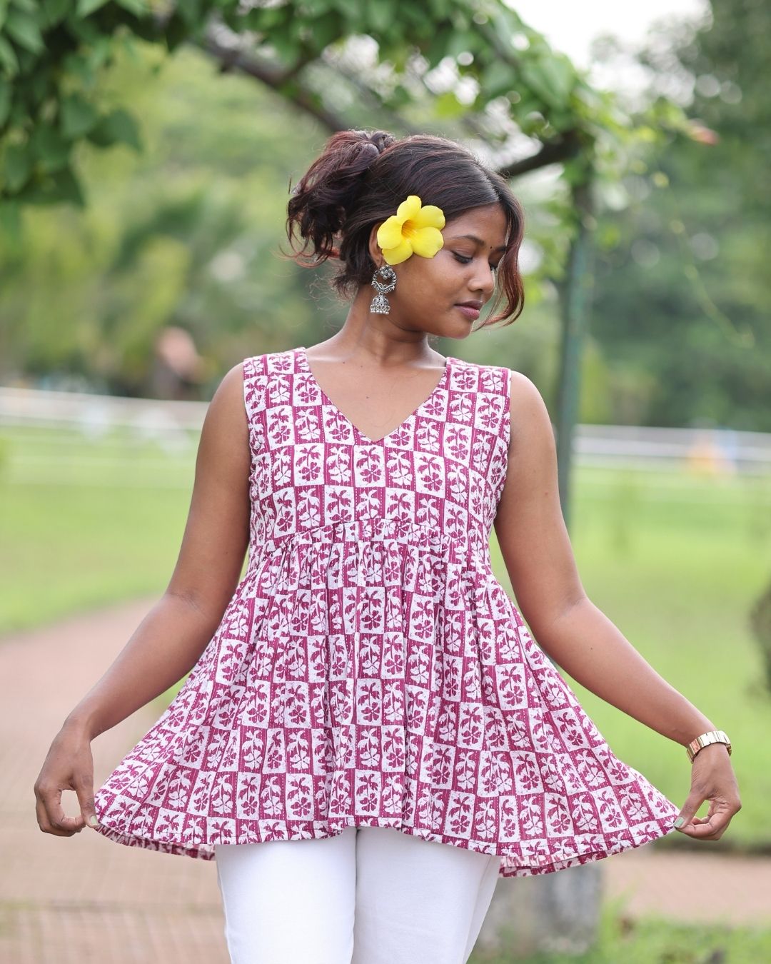 Floral Breeze Sleeveless Kurti